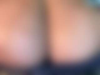 Live cam show with thickfreakylatina - Fatpussy on Camsoda