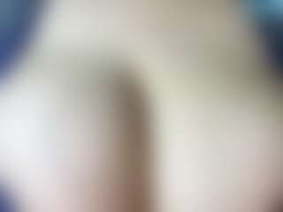 thickfreakylatina's Live Sex Cam Show