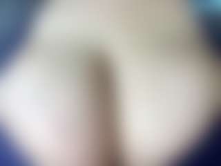 thickfreakylatina's Live Sex Cam Show