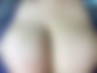 thickfreakylatina's Live Sex Cam Show