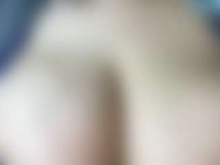 thickfreakylatina's Live Sex Cam Show