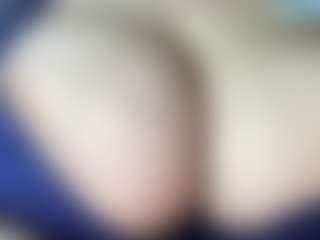 thickfreakylatina's Live Sex Cam Show