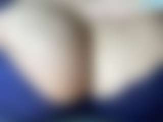 thickfreakylatina's Live Sex Cam Show