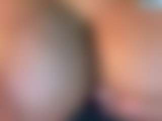 thickfreakylatina's Live Sex Cam Show