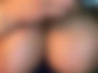 thickfreakylatina's Live Sex Cam Show