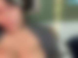 thickfreakylatina's Live Sex Cam Show