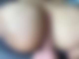 thickfreakylatina's Live Sex Cam Show