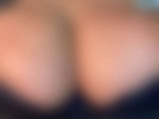 thickfreakylatina's Live Sex Cam Show