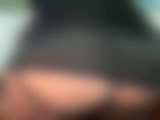 thickfreakylatina's Live Sex Cam Show