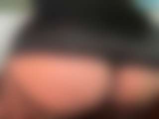 thickfreakylatina's Live Sex Cam Show