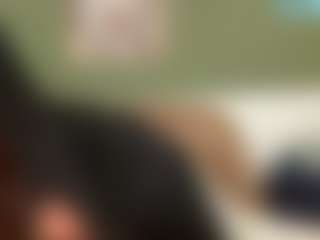 thickfreakylatina's Live Sex Cam Show