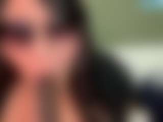 thickfreakylatina's Live Sex Cam Show