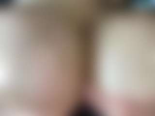 thickfreakylatina's Live Sex Cam Show