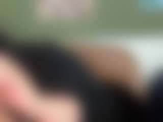 thickfreakylatina's Live Sex Cam Show