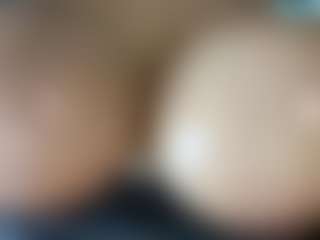 thickfreakylatina's Live Sex Cam Show
