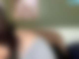thickfreakylatina's Live Sex Cam Show