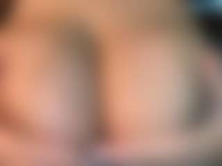 thickfreakylatina's Live Sex Cam Show