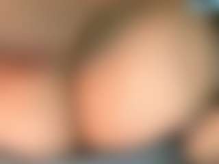 thickfreakylatina's Live Sex Cam Show