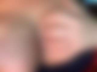 thickfreakylatina's Live Sex Cam Show