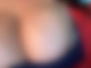 thickfreakylatina's Live Sex Cam Show