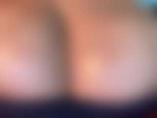 thickfreakylatina's Live Sex Cam Show