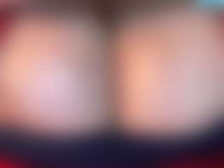 thickfreakylatina's Live Sex Cam Show