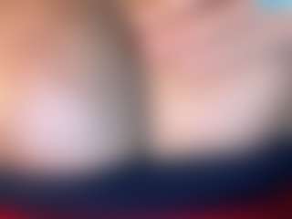 thickfreakylatina's Live Sex Cam Show