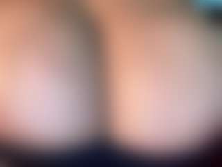 thickfreakylatina's Live Sex Cam Show