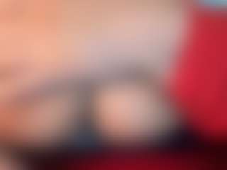 thickfreakylatina's Live Sex Cam Show