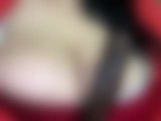 thickfreakylatina's Live Sex Cam Show