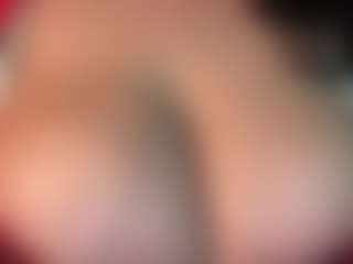 thickfreakylatina's Live Sex Cam Show