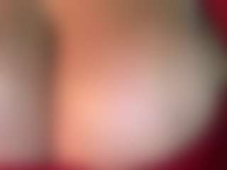 thickfreakylatina's Live Sex Cam Show