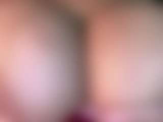 thickfreakylatina's Live Sex Cam Show