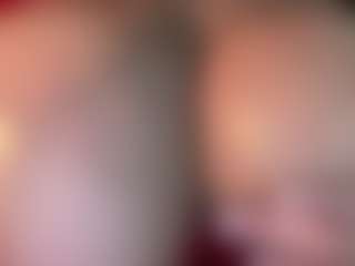 thickfreakylatina's Live Sex Cam Show