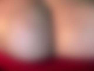 thickfreakylatina's Live Sex Cam Show