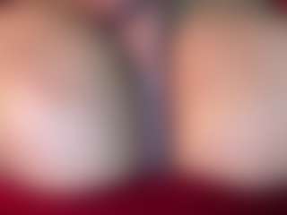 thickfreakylatina's Live Sex Cam Show