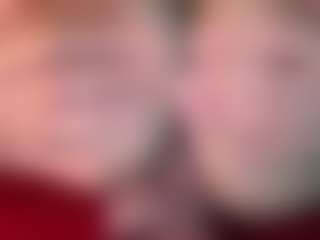 thickfreakylatina's Live Sex Cam Show