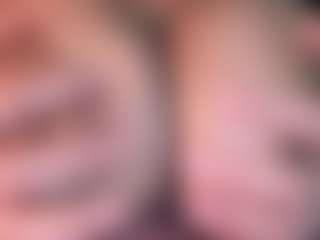 thickfreakylatina's Live Sex Cam Show