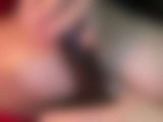 thickfreakylatina's Live Sex Cam Show