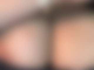 thickfreakylatina's Live Sex Cam Show