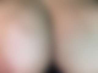 thickfreakylatina's Live Sex Cam Show