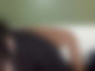 thickfreakylatina's Live Sex Cam Show
