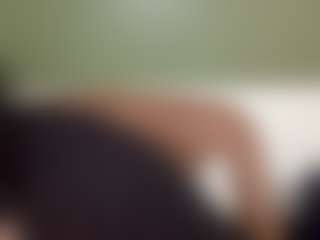 thickfreakylatina's Live Sex Cam Show