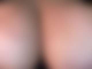 Live cam show with thickfreakylatina - Colombia MILF on Gym Cam Girls