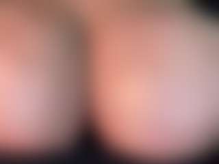 thickfreakylatina's Live Sex Cam Show