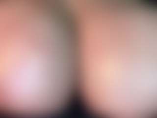 thickfreakylatina's Live Sex Cam Show