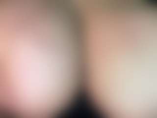 thickfreakylatina's Live Sex Cam Show