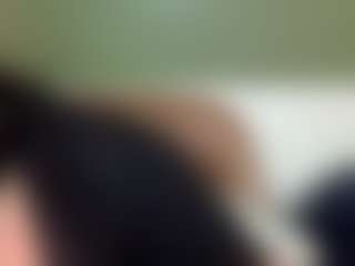 thickfreakylatina's Live Sex Cam Show