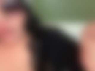 thickfreakylatina's Live Sex Cam Show
