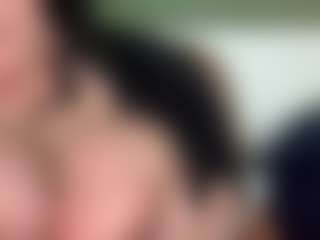 thickfreakylatina's Live Sex Cam Show